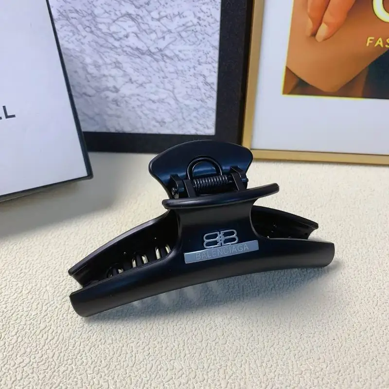 Balenciaga Hair Grab Clip 12lyx1 (6)
